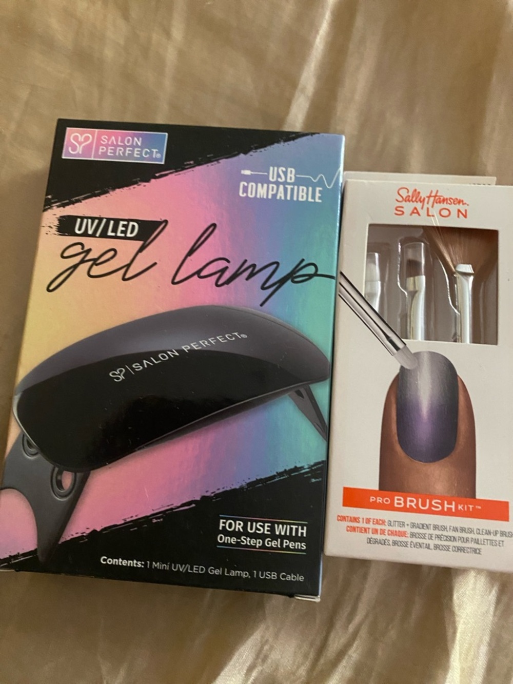Salon Perfect Mini UV/LED Gel Lamp - Black. Free Sally Hansen brushes.